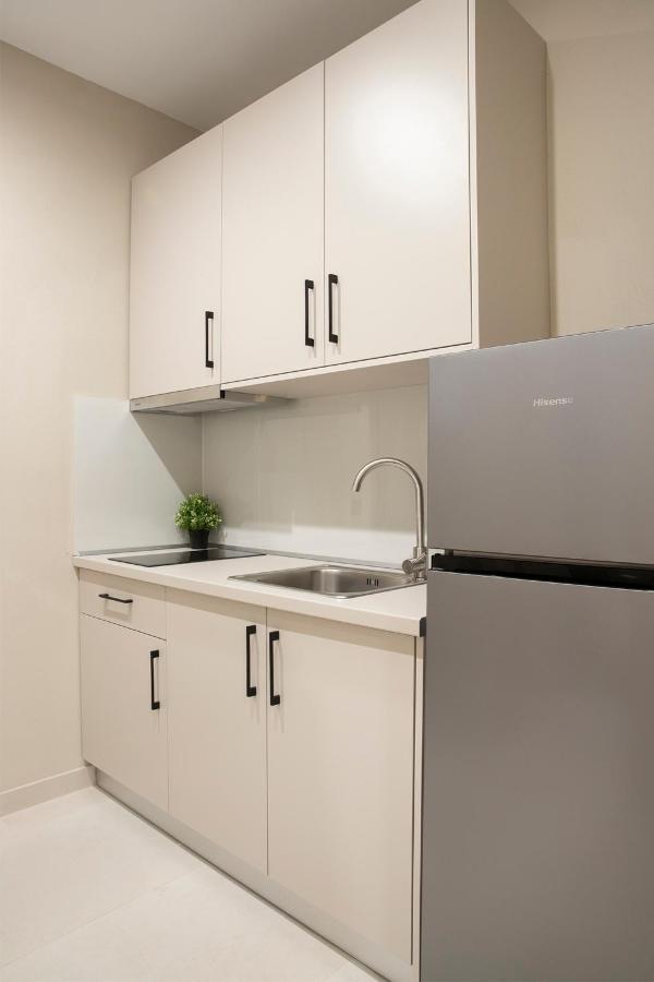 Olympus Suites 帕拉利亚潘塔利莫诺斯 外观 照片