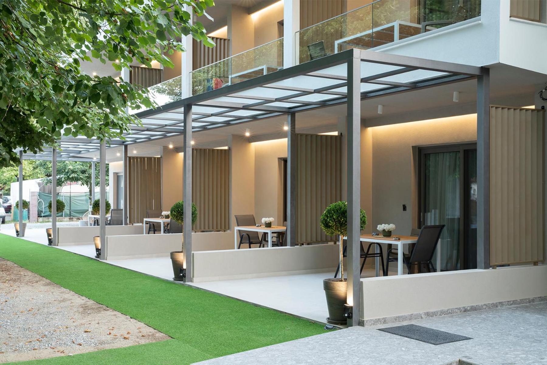 Olympus Suites 帕拉利亚潘塔利莫诺斯 外观 照片