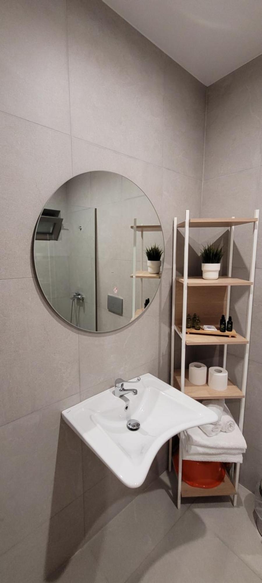 Olympus Suites 帕拉利亚潘塔利莫诺斯 外观 照片
